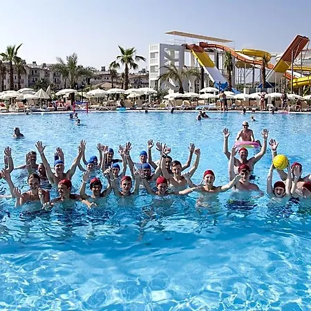 Hotell Defne Defnem 5*